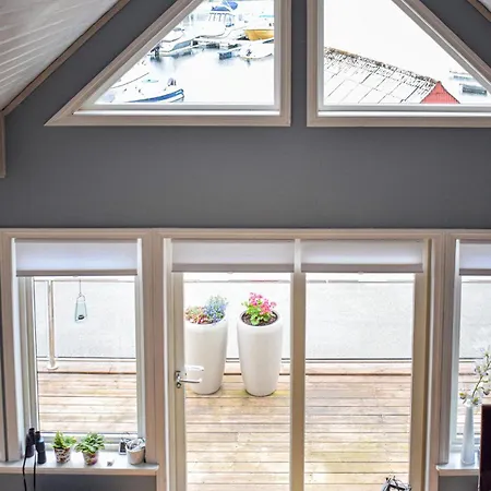 Gorgeous In With House Sea View *