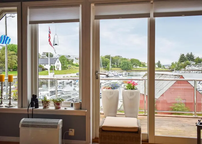 4 Bedroom Gorgeous In بيت للعطل Herlø